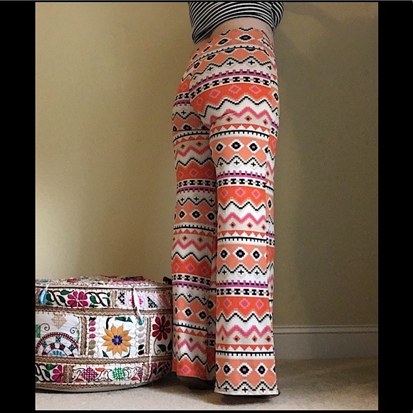 LOVECRAZY Pants - 🌻Aztec Printed Palazzo Pants sz M